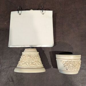 Salton Decorative Floral Hanging Photo Display and Tea-Lite Candle Holder